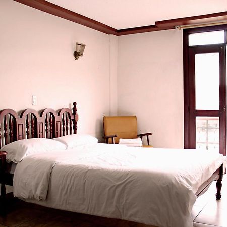 Hotel Cumanda Alfaro Extérieur photo