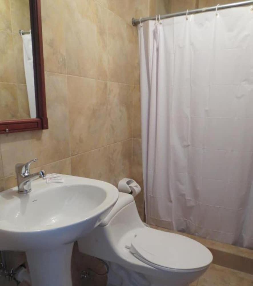 Hotel Cumanda Alfaro Extérieur photo