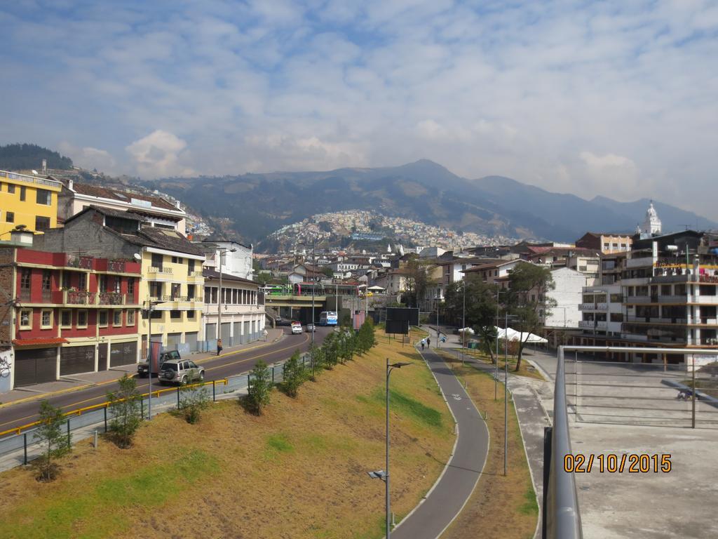 Hotel Cumanda Alfaro Extérieur photo