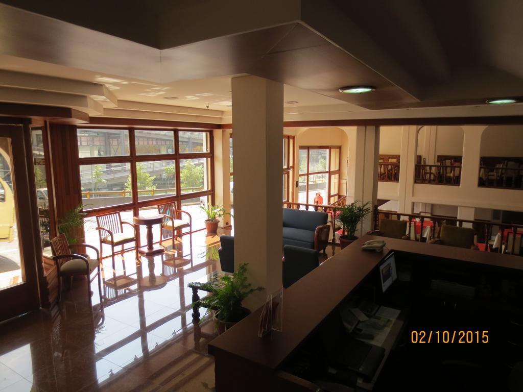 Hotel Cumanda Alfaro Extérieur photo
