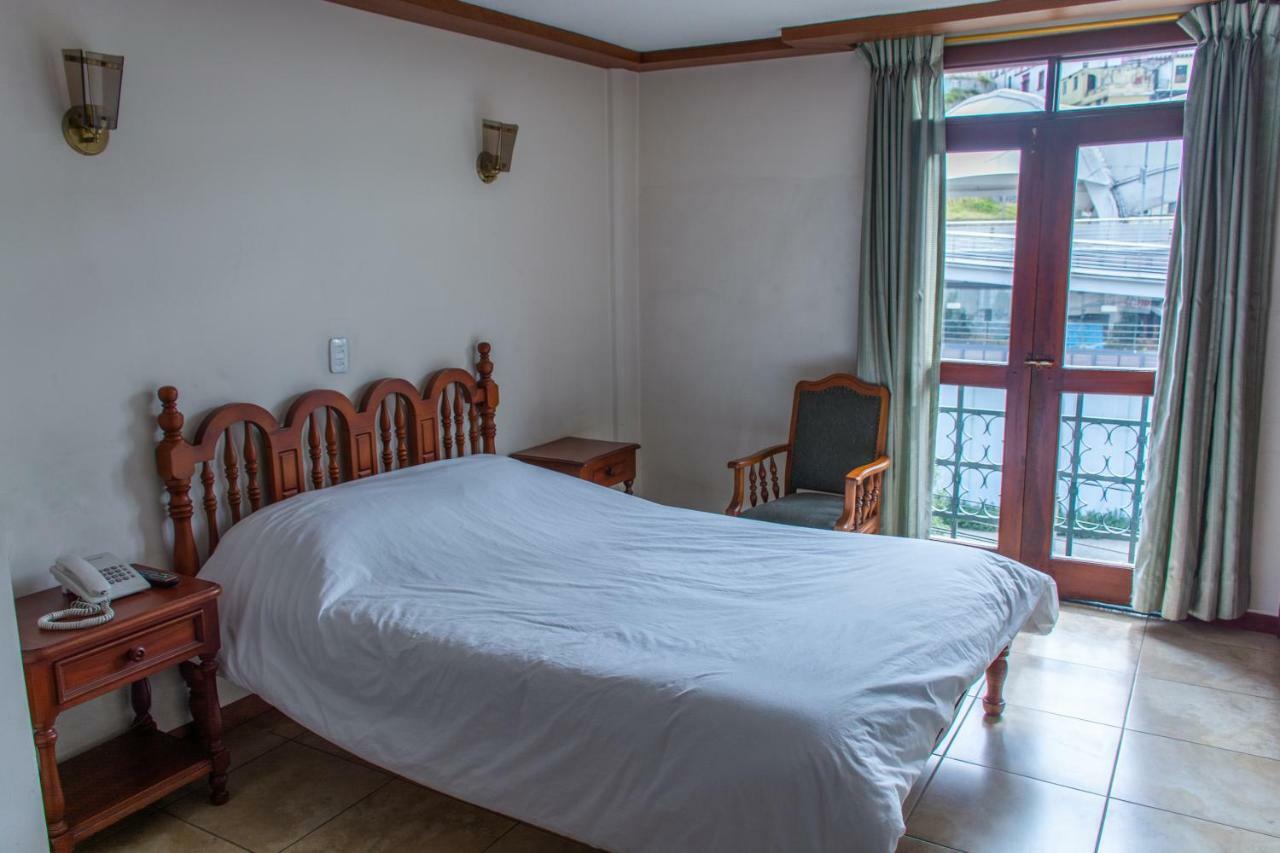 Hotel Cumanda Alfaro Extérieur photo