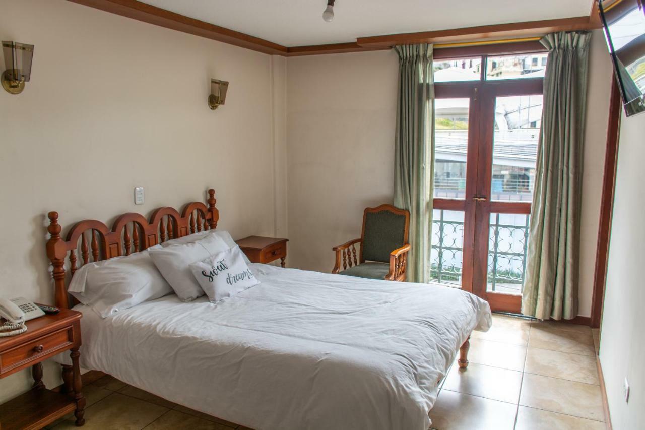 Hotel Cumanda Alfaro Extérieur photo
