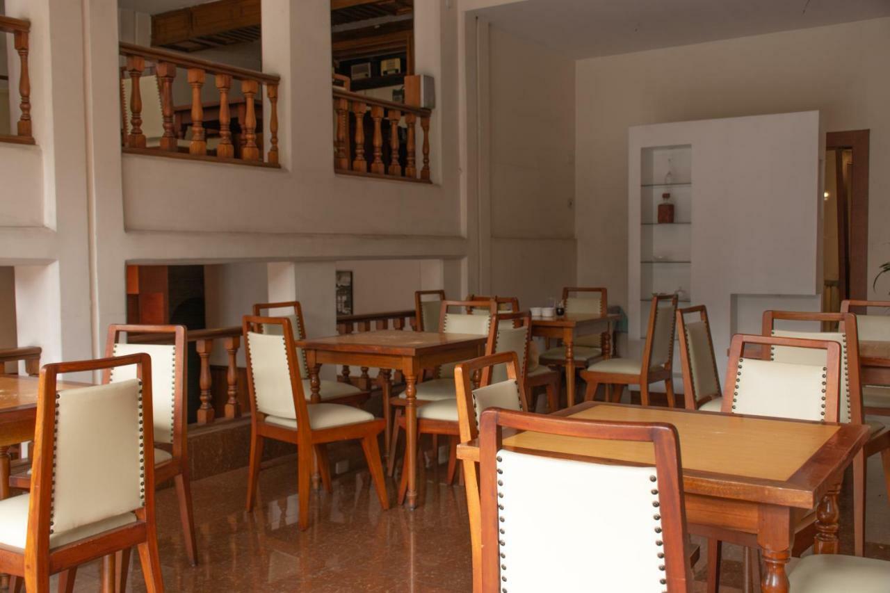 Hotel Cumanda Alfaro Extérieur photo