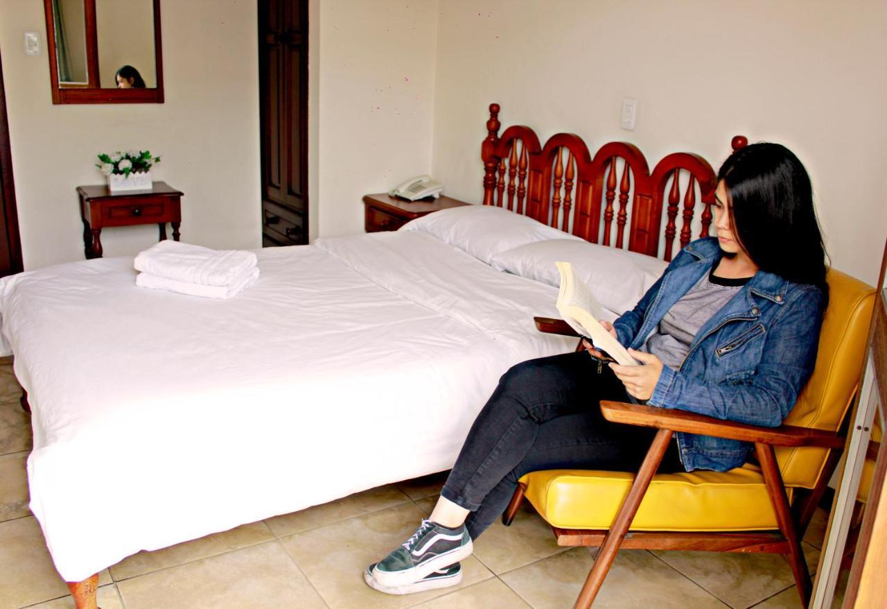 Hotel Cumanda Alfaro Extérieur photo